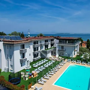 Oliveto 4* Desenzano del Garda